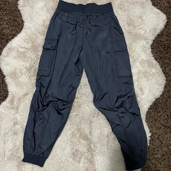 ANTHROPOLOGIE DAILY PRACTICE: Parachute Cargo Jogger In Forklore Grey. NWT - Picture 7 of 9